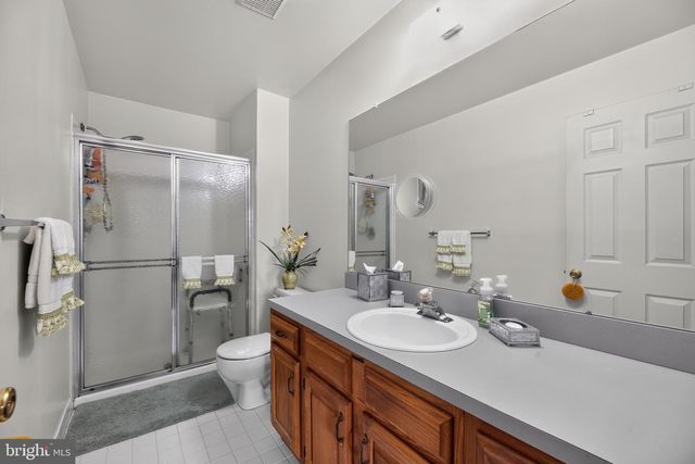 2103 DORAL DR, Blackwood, NJ 08012
