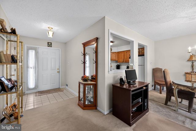 2103 DORAL DR, Blackwood, NJ 08012