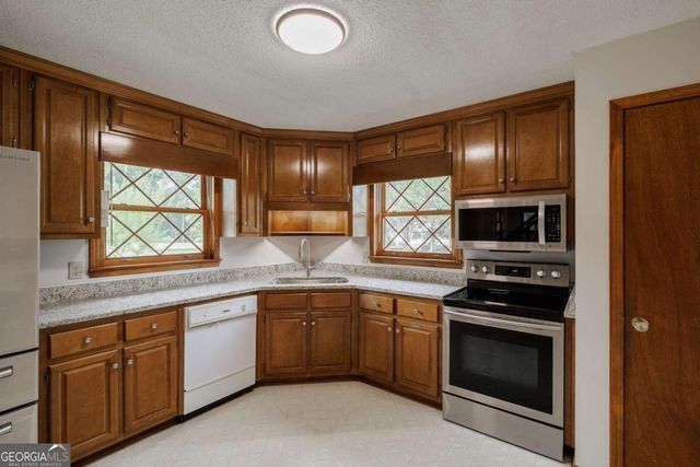 1967 Calhoun Falls Highway, Elberton, GA 30635