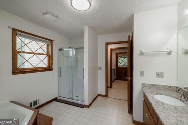 1967 Calhoun Falls Highway, Elberton, GA 30635