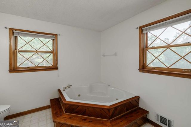 1967 Calhoun Falls Highway, Elberton, GA 30635
