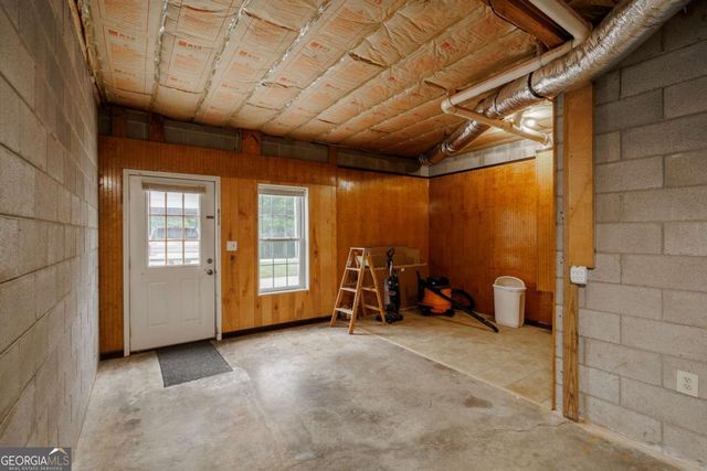 1967 Calhoun Falls Highway, Elberton, GA 30635