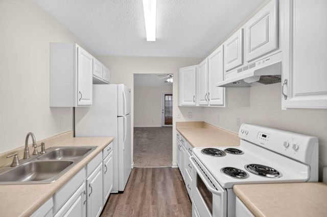 7939 Vermont Road, North Charleston, SC 29418
