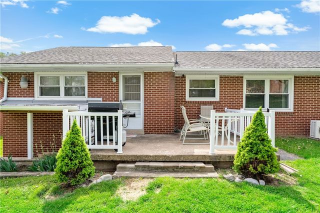 56 Spring Valley Rd, N Franklin Twp, PA 15301