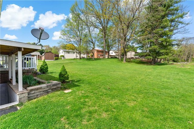 56 Spring Valley Rd, N Franklin Twp, PA 15301