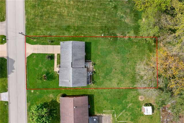 56 Spring Valley Rd, N Franklin Twp, PA 15301