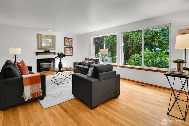 16703 NE 172nd Place, Woodinville, WA 98072