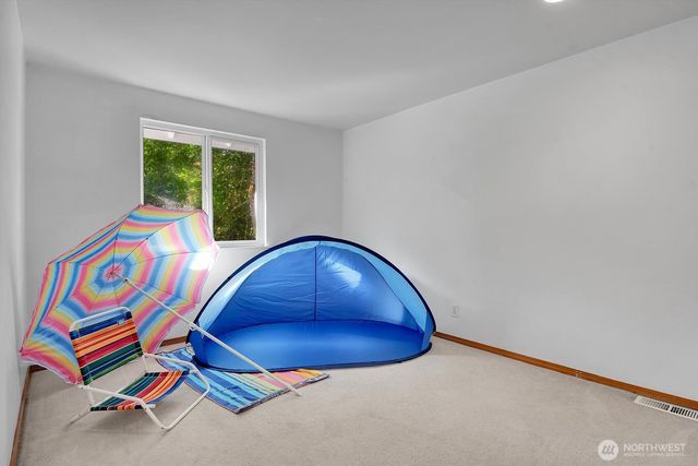 16703 NE 172nd Place, Woodinville, WA 98072