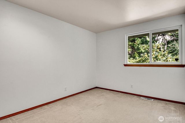 16703 NE 172nd Place, Woodinville, WA 98072