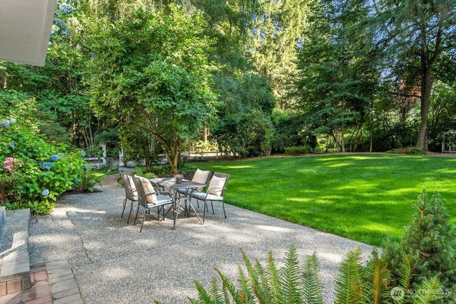16703 NE 172nd Place, Woodinville, WA 98072