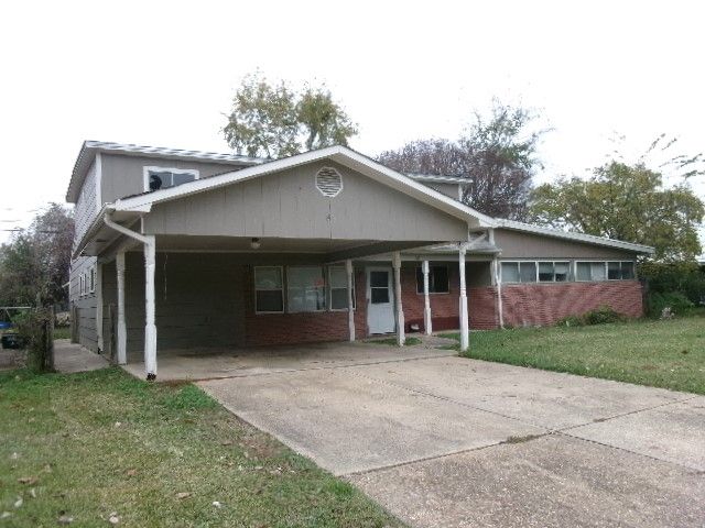 1211 Caroline Drive, Bossier City, LA 71112