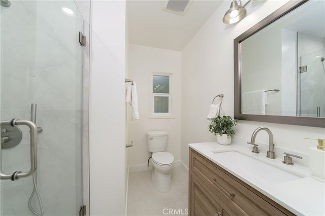 1026 La Presa, Pasadena, CA 91107