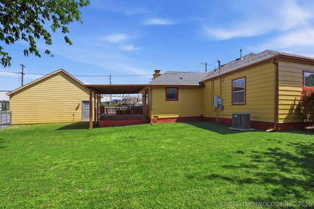 2106 S Oswego Place E, Tulsa, OK 74114