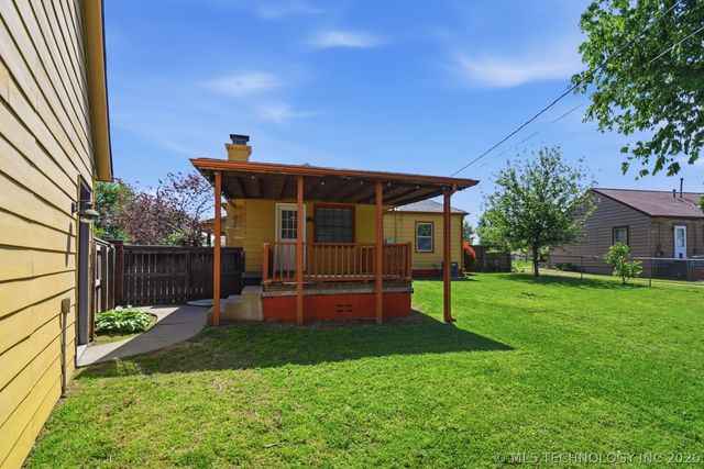 2106 S Oswego Place E, Tulsa, OK 74114