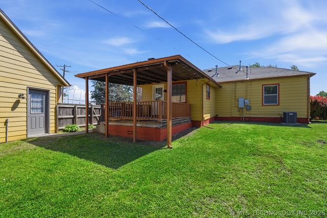 2106 S Oswego Place E, Tulsa, OK 74114