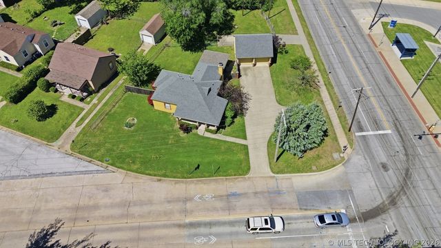 2106 S Oswego Place E, Tulsa, OK 74114