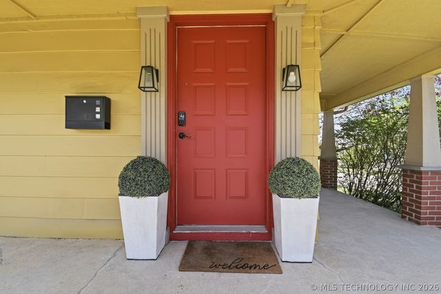 2106 S Oswego Place E, Tulsa, OK 74114