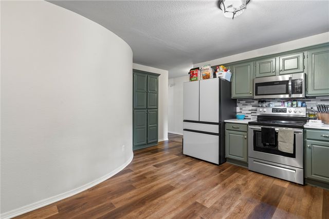 110 Cypress Street, Prairie Grove, AR 72753