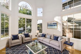 30 Arundel Dr, Hayward, CA 94542