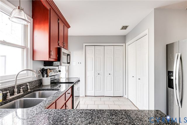 14710 Mill Spring Dr, Midlothian, VA 23112