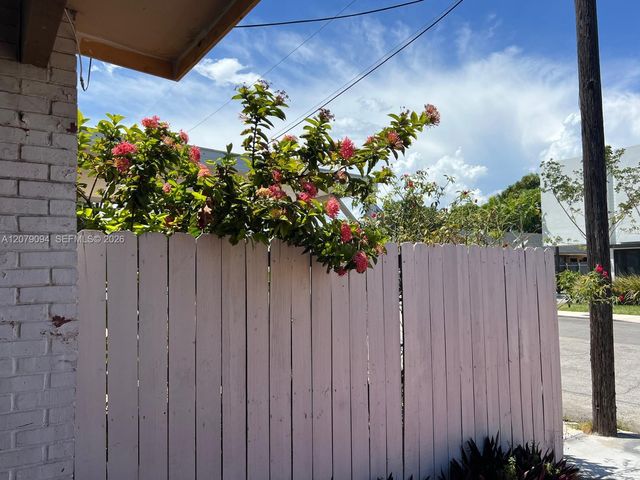 2140 NW 1st Terrace A, Miami, FL 33125