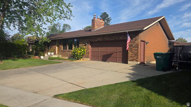 1784 W 4500 S, Roy, UT 84067