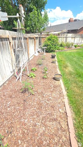 1784 W 4500 S, Roy, UT 84067