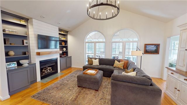 15046 Beacon Ridge Drive, Seneca, SC 29678