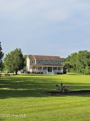 1029 Five Mile Road, Richlands, NC 28574