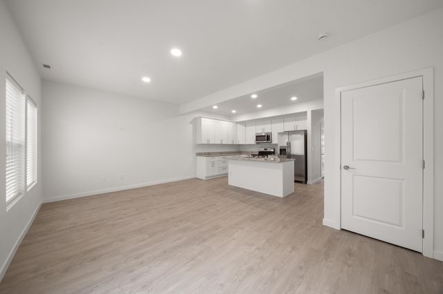 701 S Felts Rd, Spokane, WA 99206