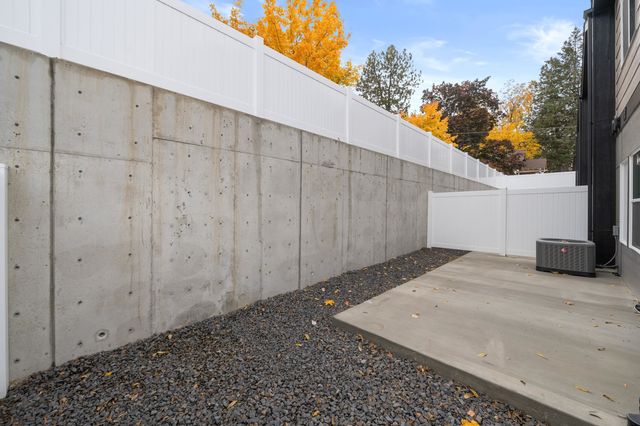 701 S Felts Rd, Spokane, WA 99206