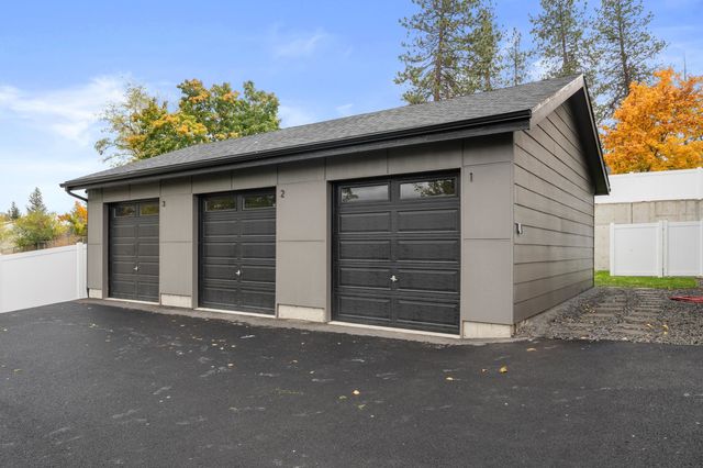 701 S Felts Rd, Spokane, WA 99206