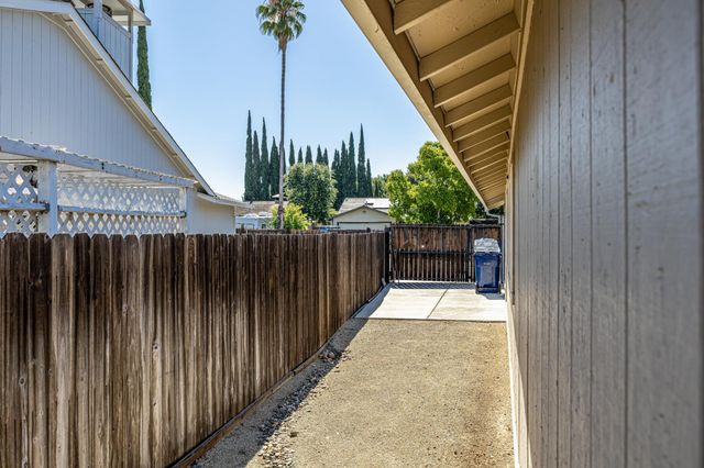 7219 Mountainside St, Citrus Heights, CA 95621