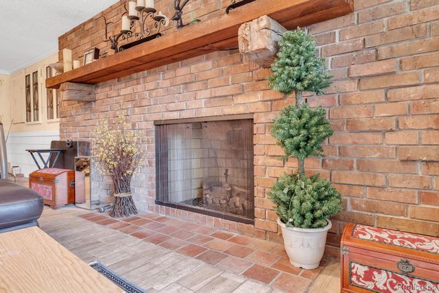 1887 Harvest Lane, Bloomfield Hills, MI 48302