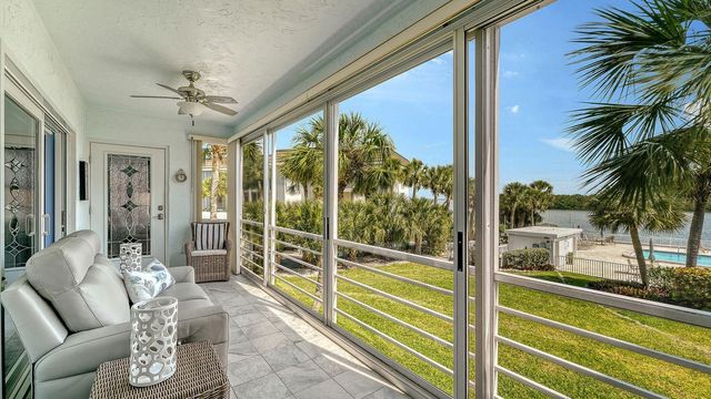 605 SUTTON PLACE 201, Longboat Key, FL 34228