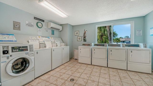 605 SUTTON PLACE 201, Longboat Key, FL 34228