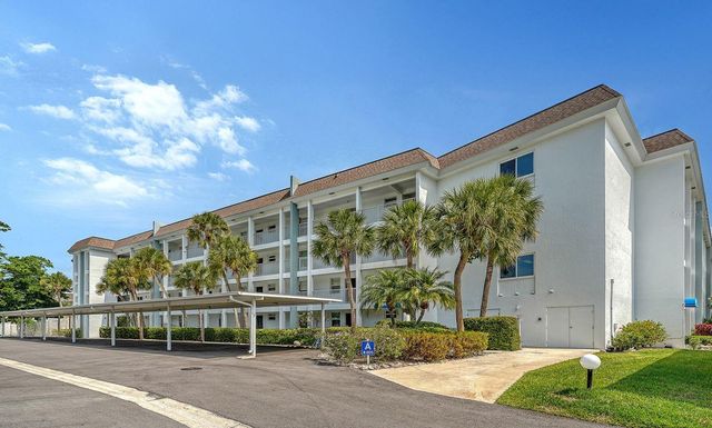 605 SUTTON PLACE 201, Longboat Key, FL 34228