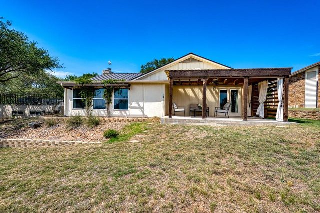 305 Onyx DR, Horseshoe Bay, TX 78657
