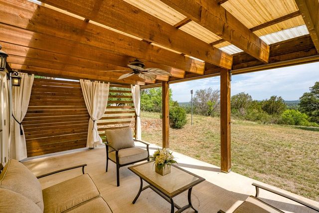 305 Onyx DR, Horseshoe Bay, TX 78657
