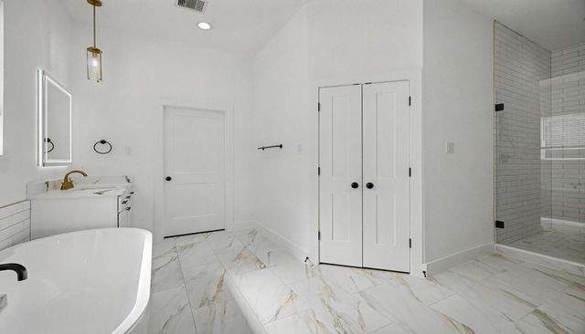 4917 Pleasure Lake Lane, Willis, TX 77318