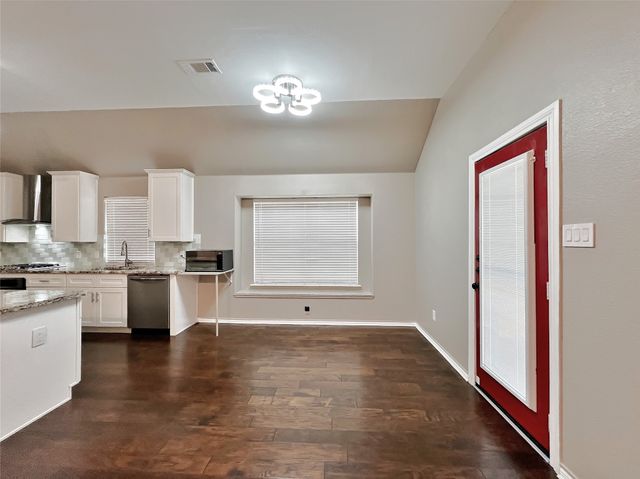 4003 Greenwood Way, Mansfield, TX 76063