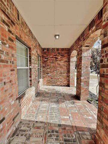 4003 Greenwood Way, Mansfield, TX 76063