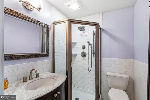 1101 CREASE ST, Philadelphia, PA 19125