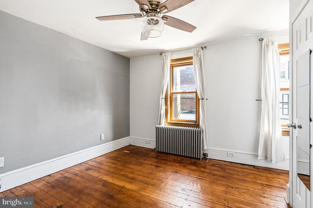 1101 CREASE ST, Philadelphia, PA 19125