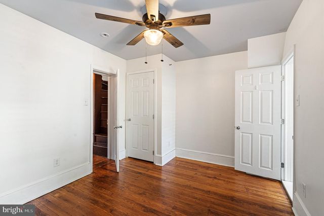 1101 CREASE ST, Philadelphia, PA 19125