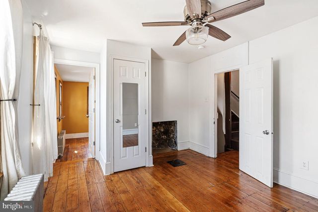 1101 CREASE ST, Philadelphia, PA 19125