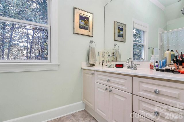 304 S Canterbury Road, Charlotte, NC 28211