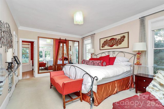 304 S Canterbury Road, Charlotte, NC 28211