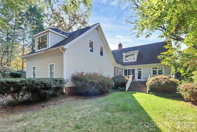 304 S Canterbury Road, Charlotte, NC 28211