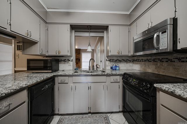 5104 N Cedar Street, North Little Rock, AR 72116